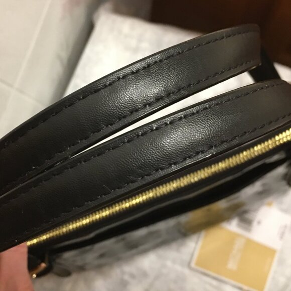 NWT!!! Michael Kors Ciara Black Metallic Large Shoulder Tote w/ wristlet - Picture 4 of 16